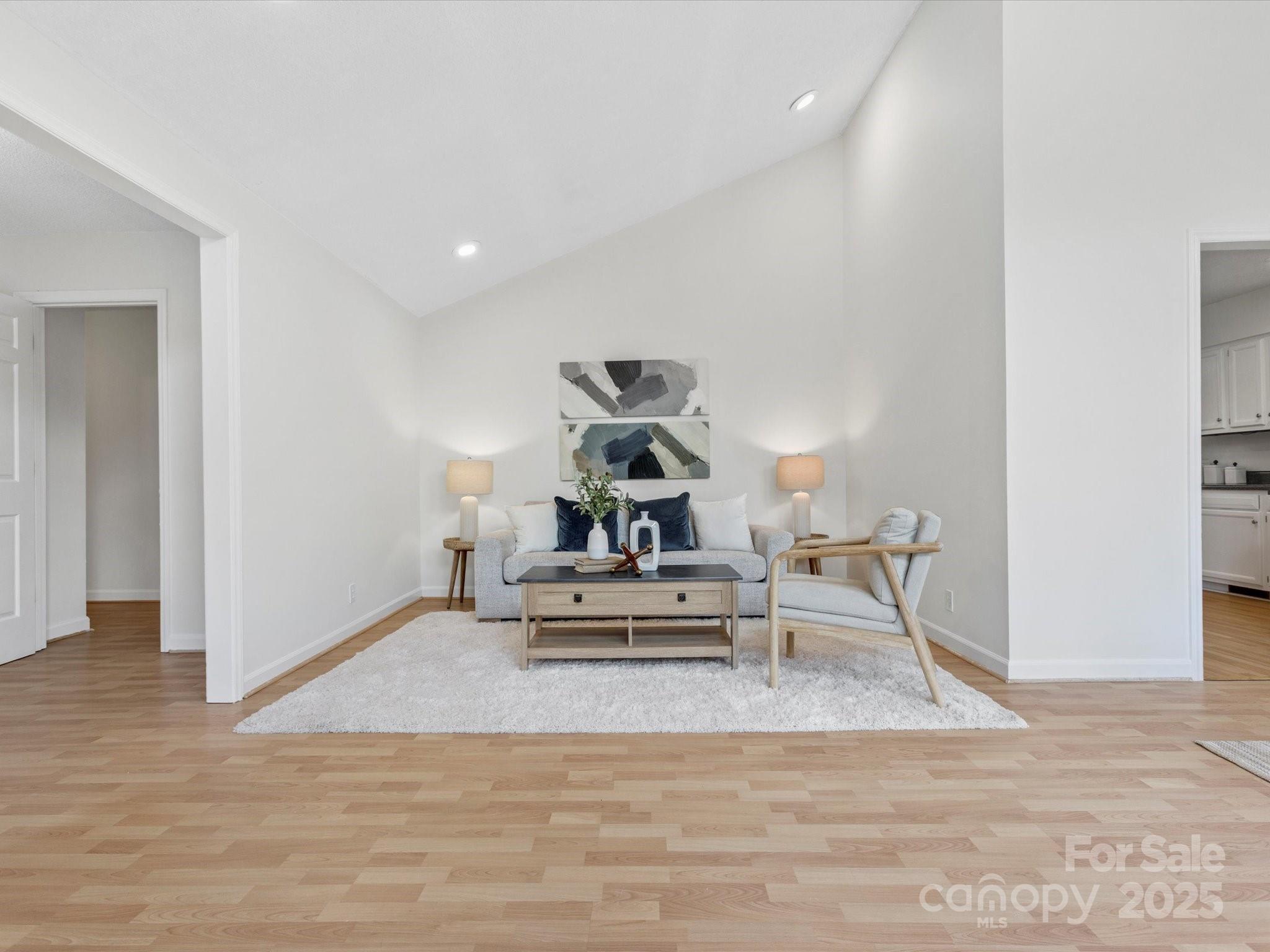 Tega Cay - Residential