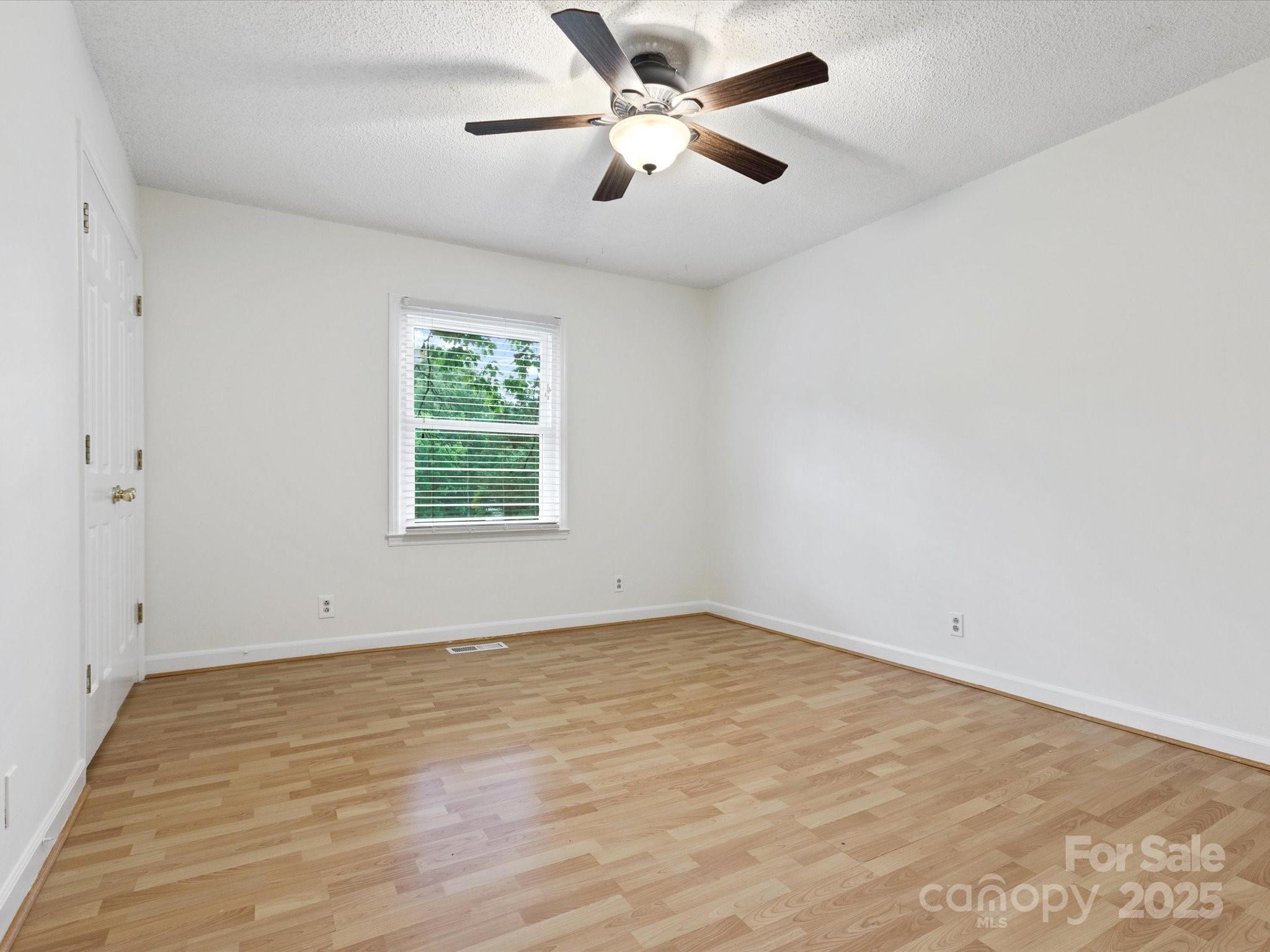 Tega Cay - Residential