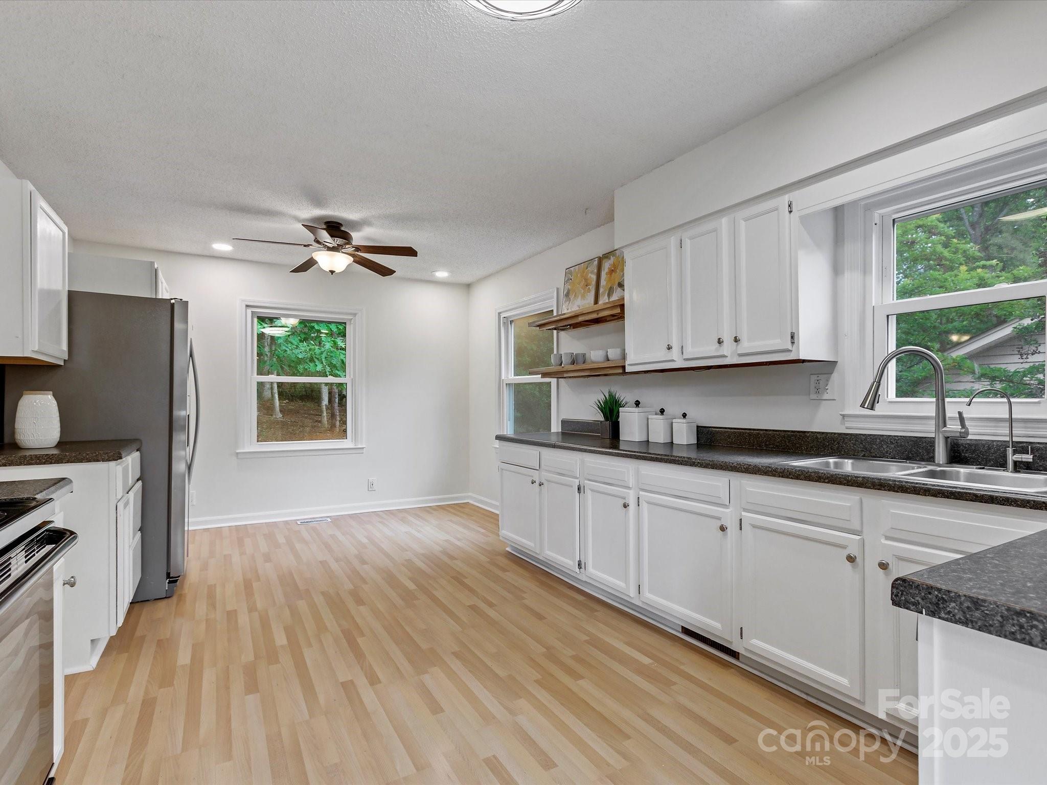 Tega Cay - Residential