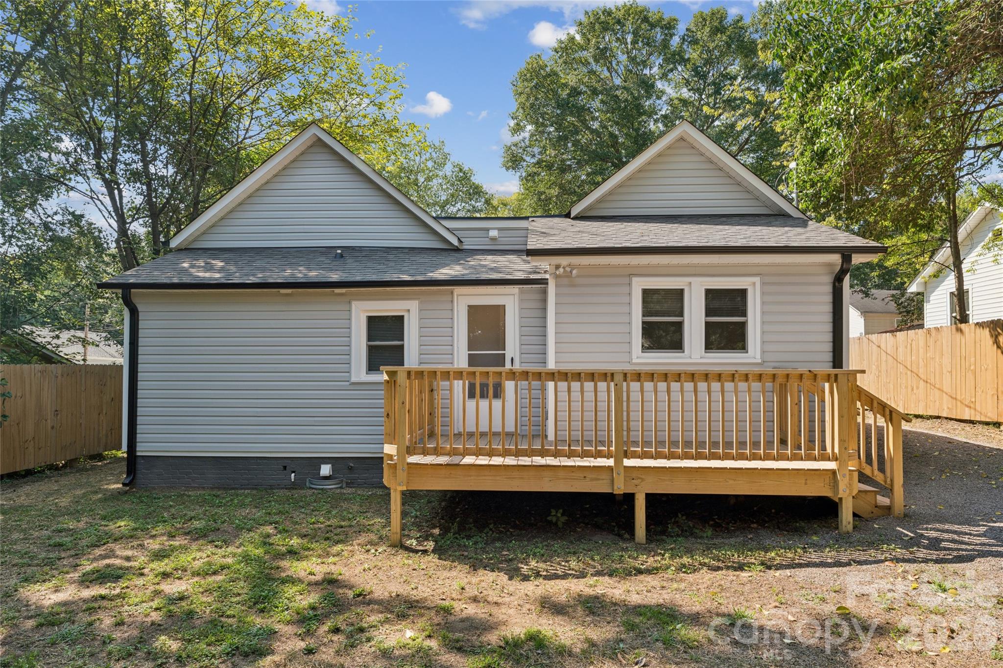 172 Eudy Drive NW