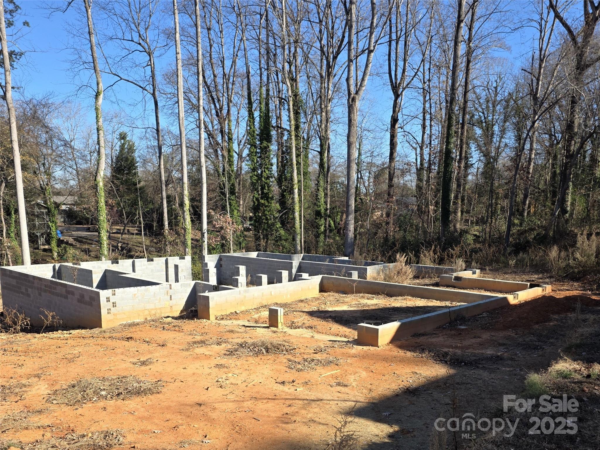 432 Country Club Court