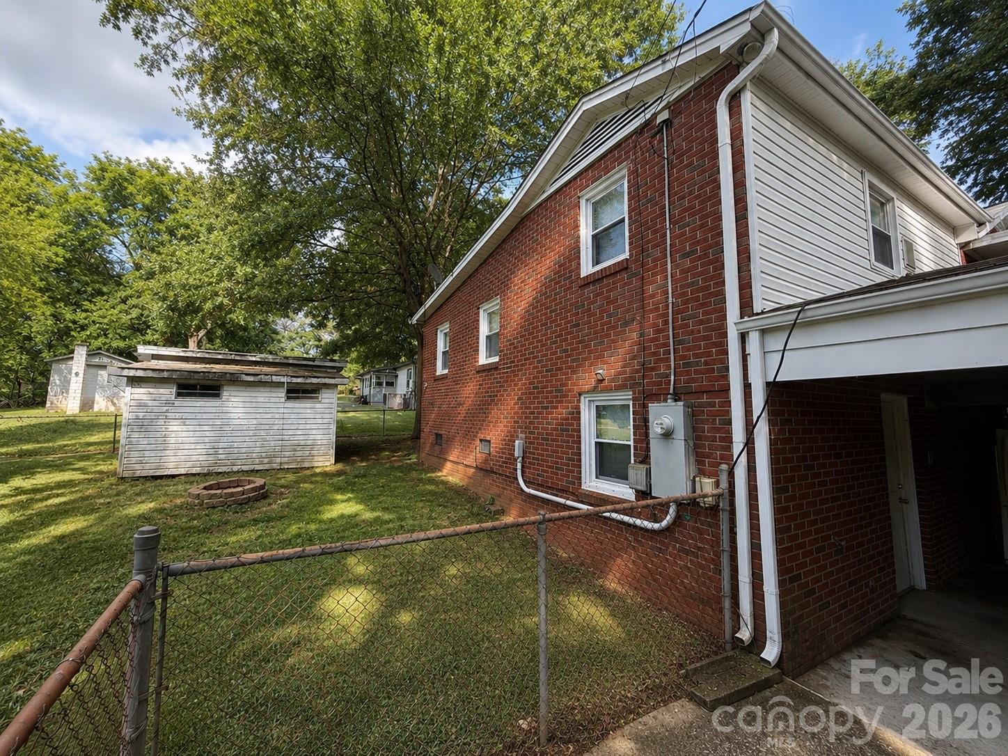 330 W 27th Street
