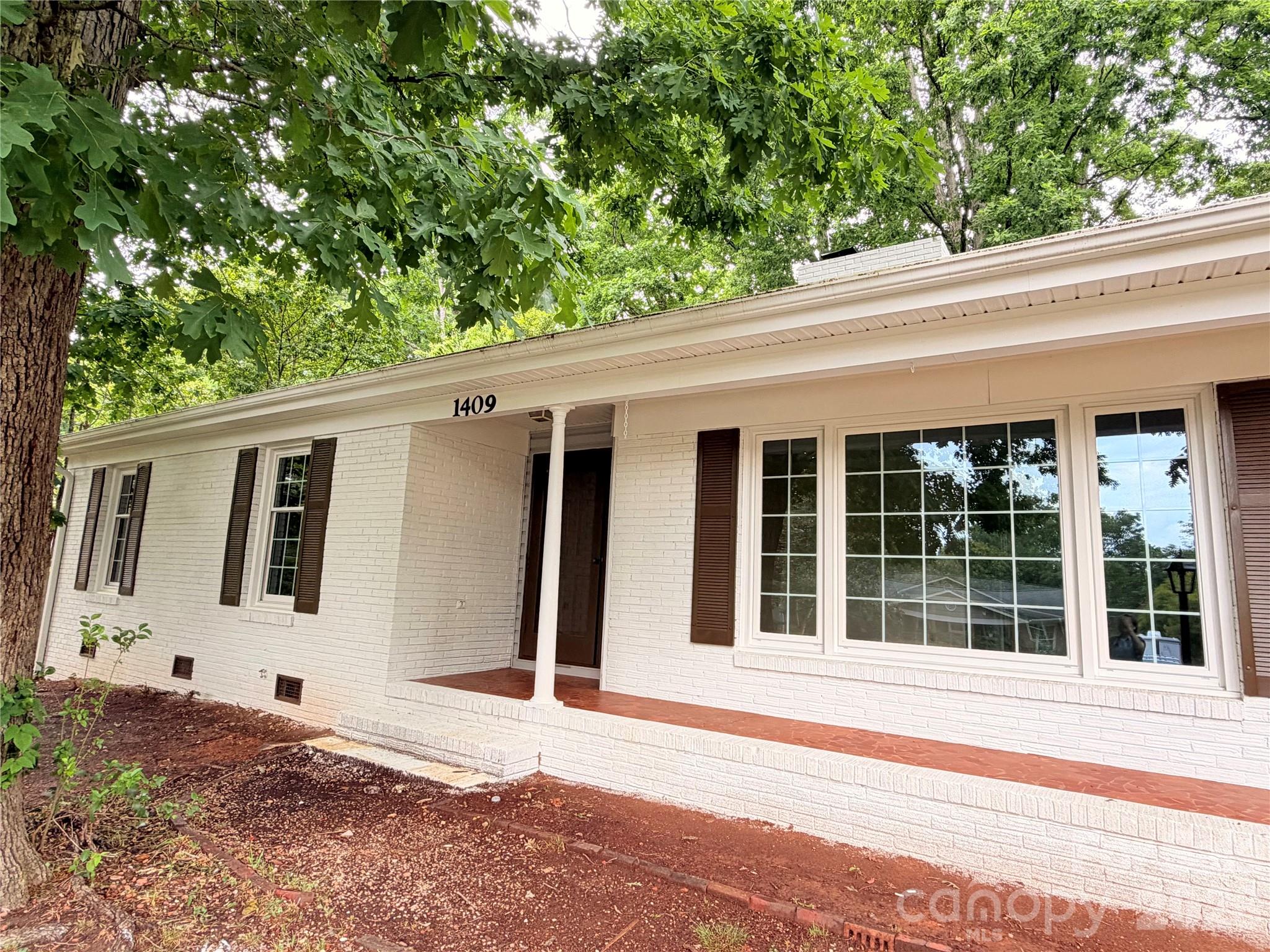 1409 Woodberry Road