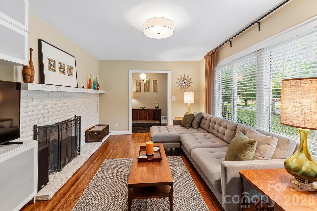 122 Chanticleer Court