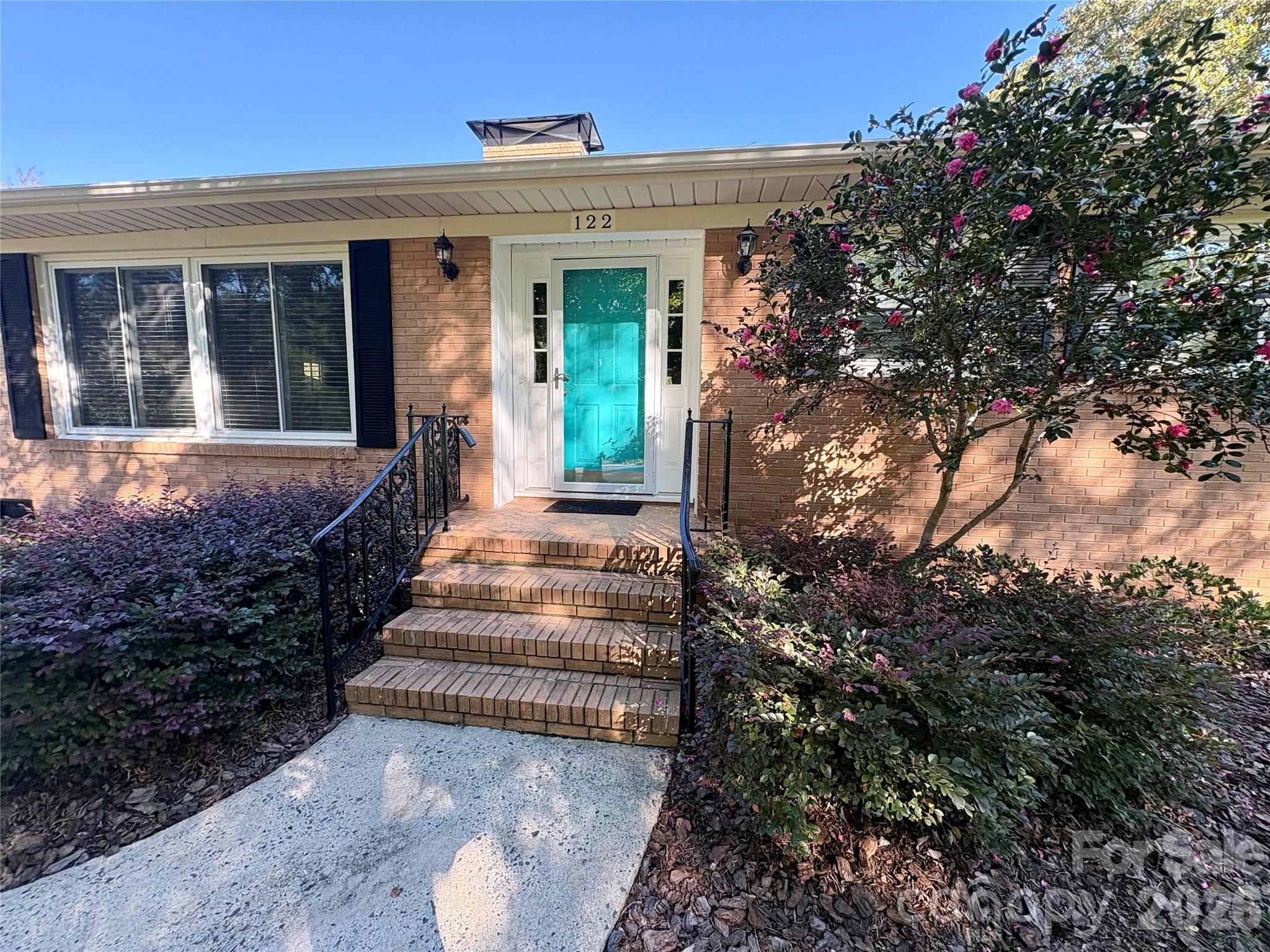 122 Chanticleer Court