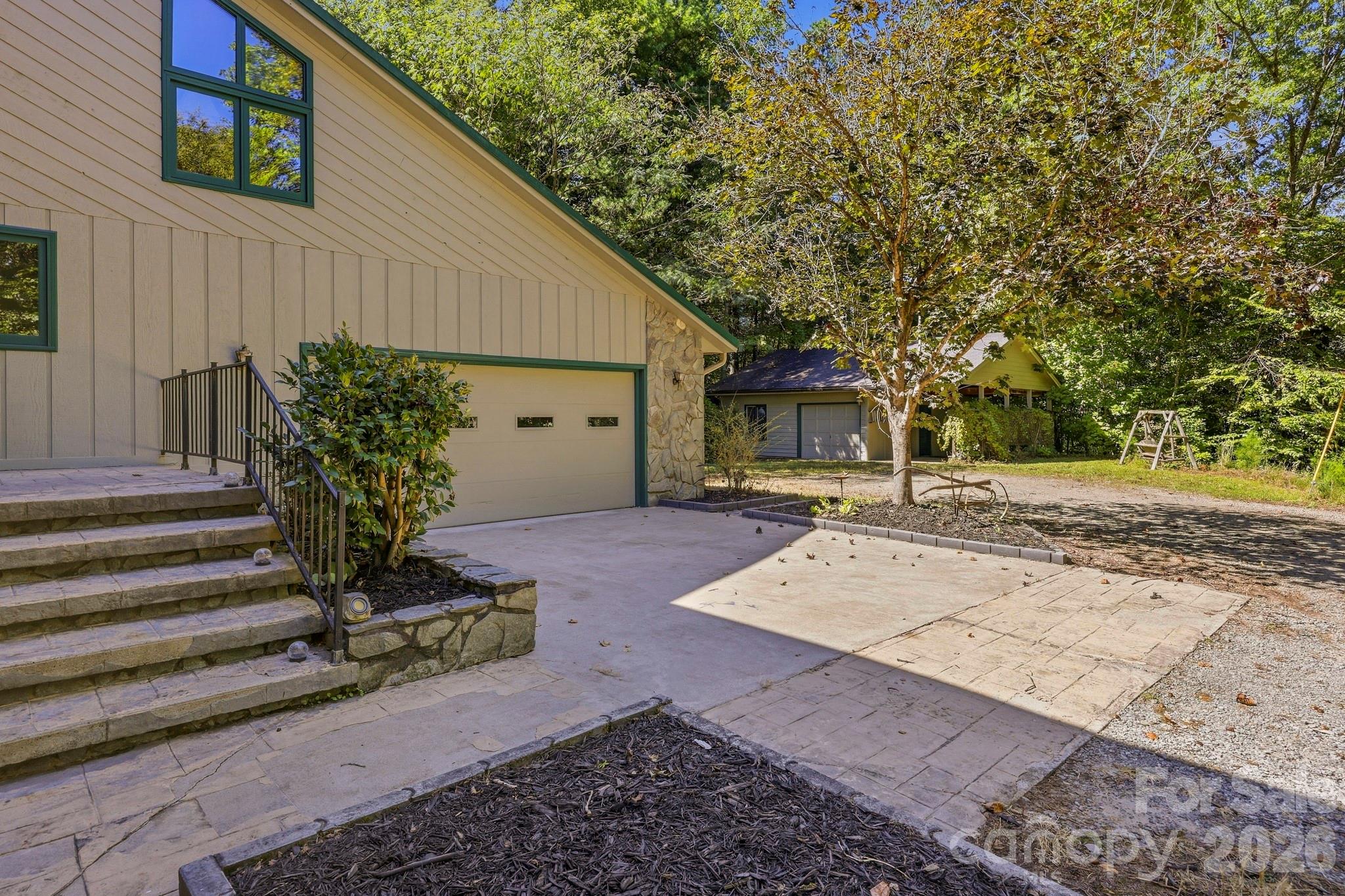 124 Moss Hill Lane