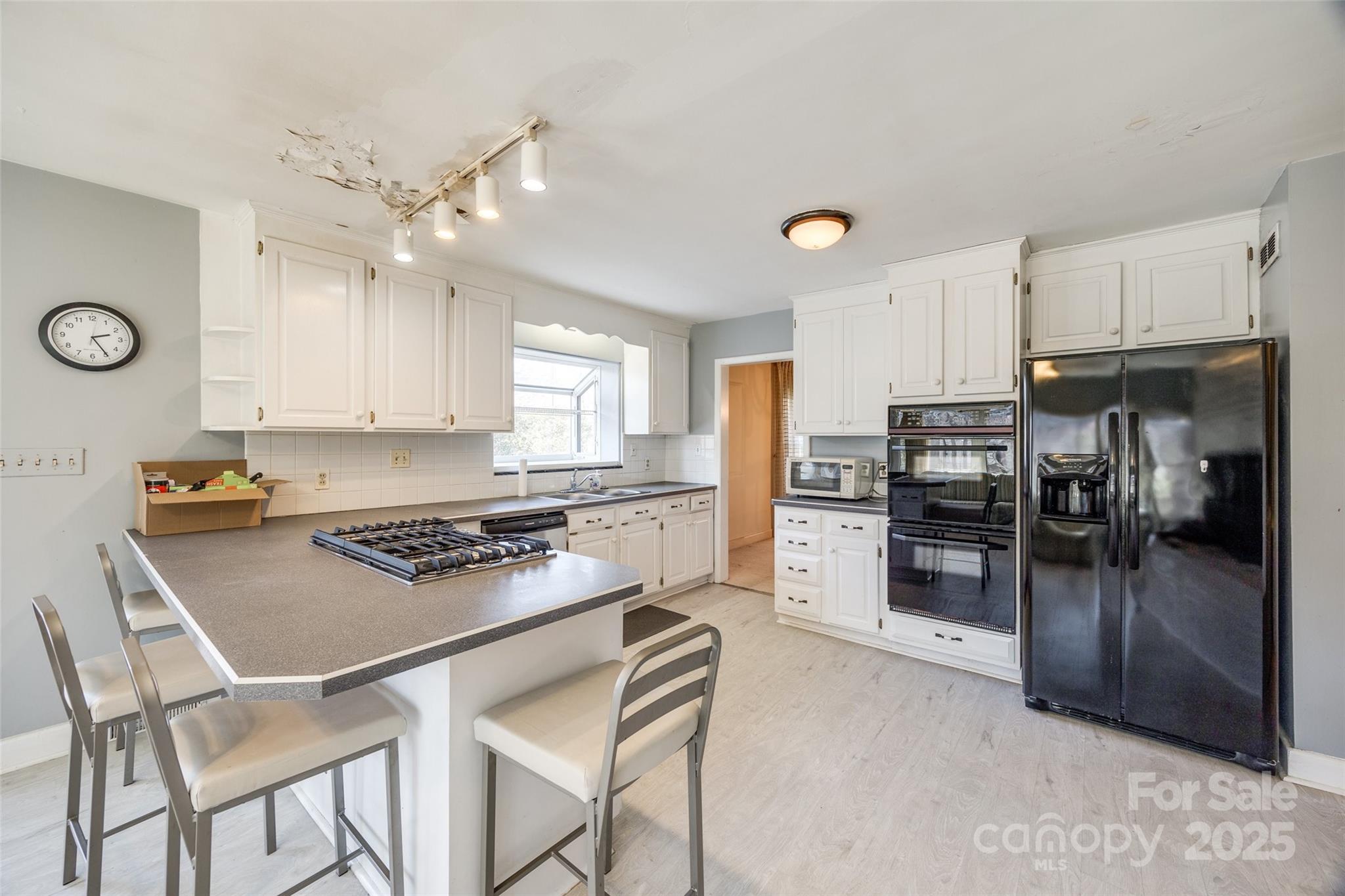 Town And Country Estates - Residential