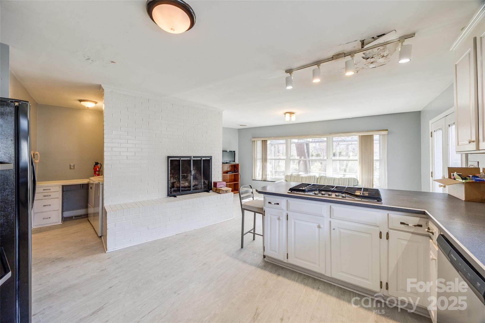 Town And Country Estates - Residential