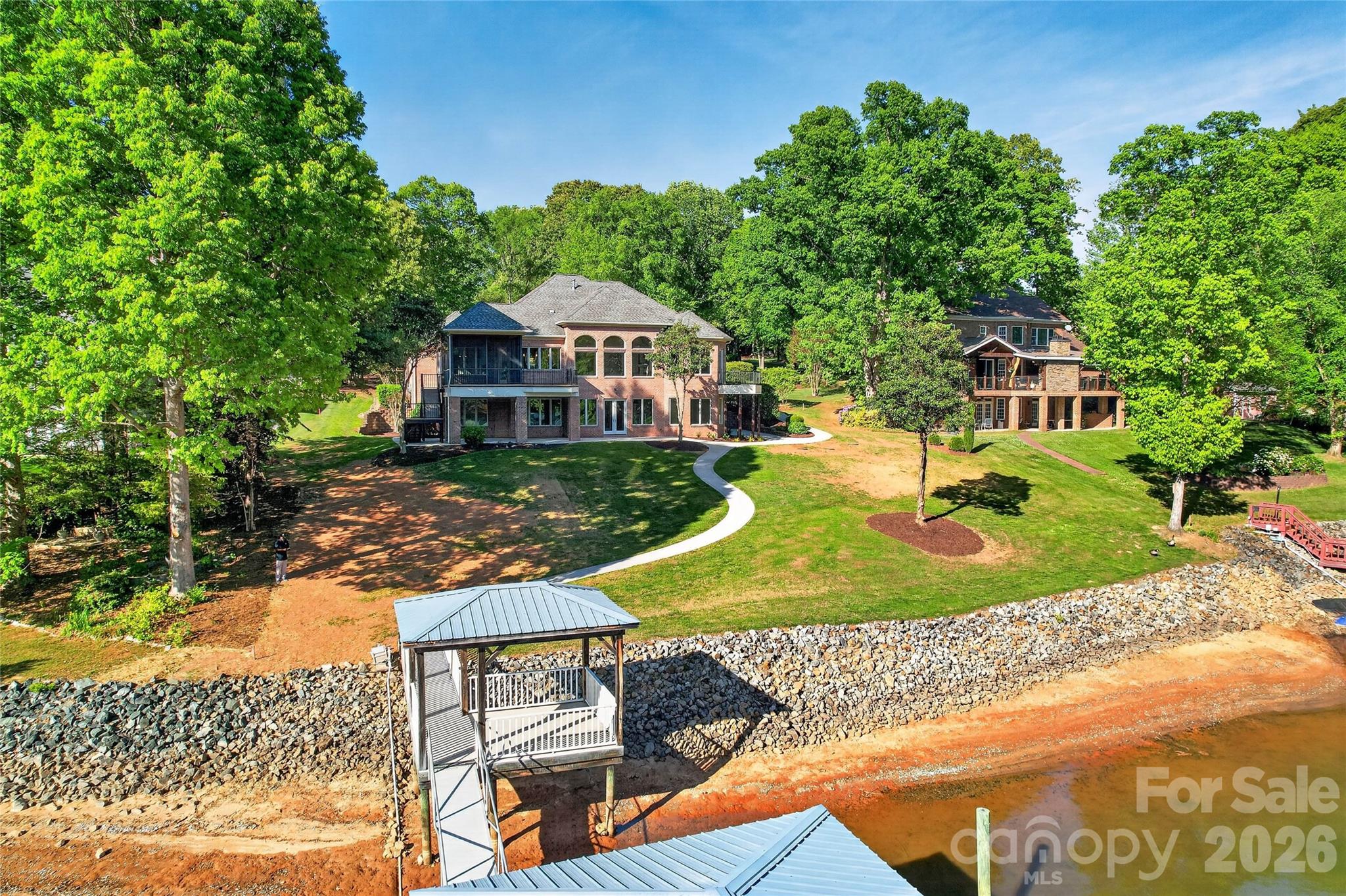 Pinnacle Shores - Residential