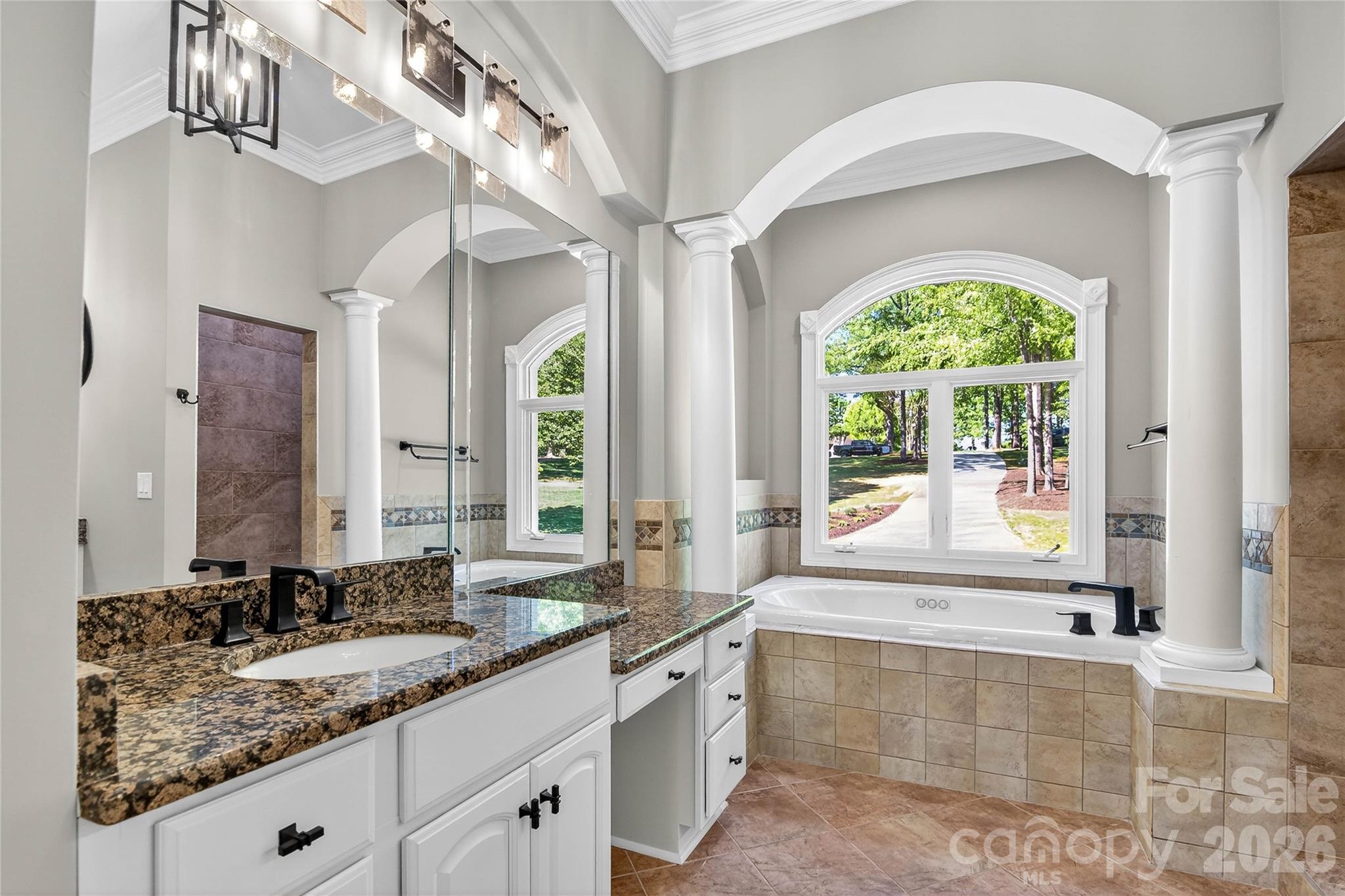 Pinnacle Shores - Residential