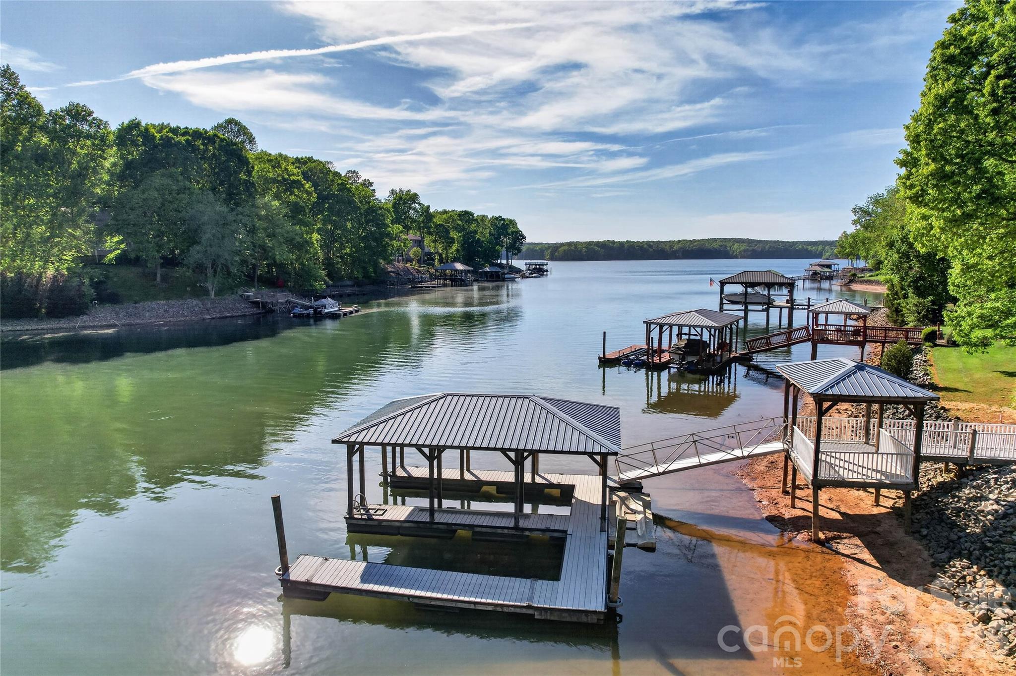 Pinnacle Shores - Residential