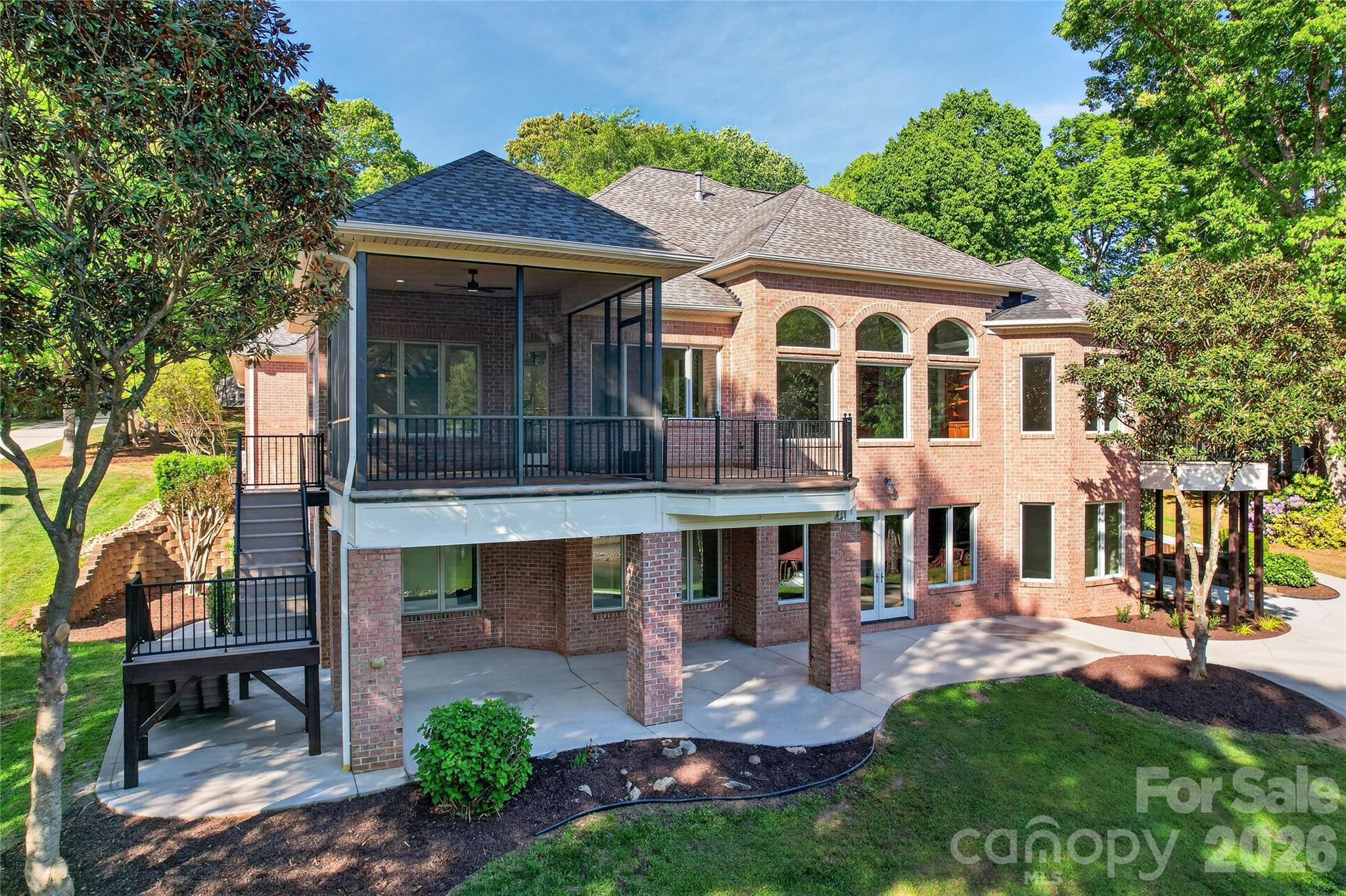 Pinnacle Shores - Residential