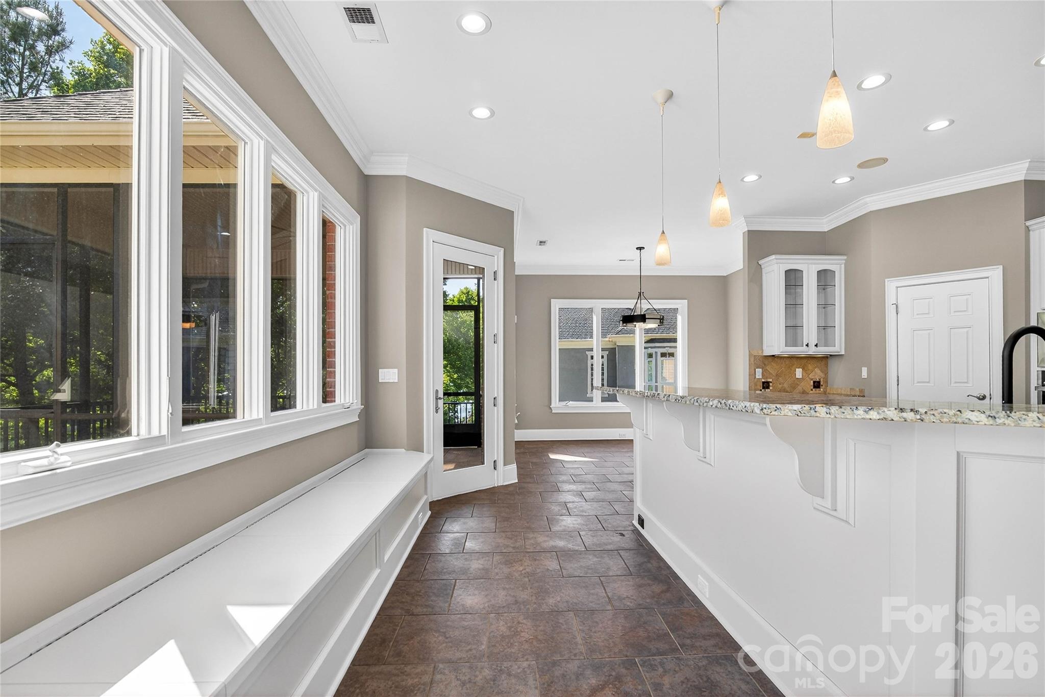 Pinnacle Shores - Residential