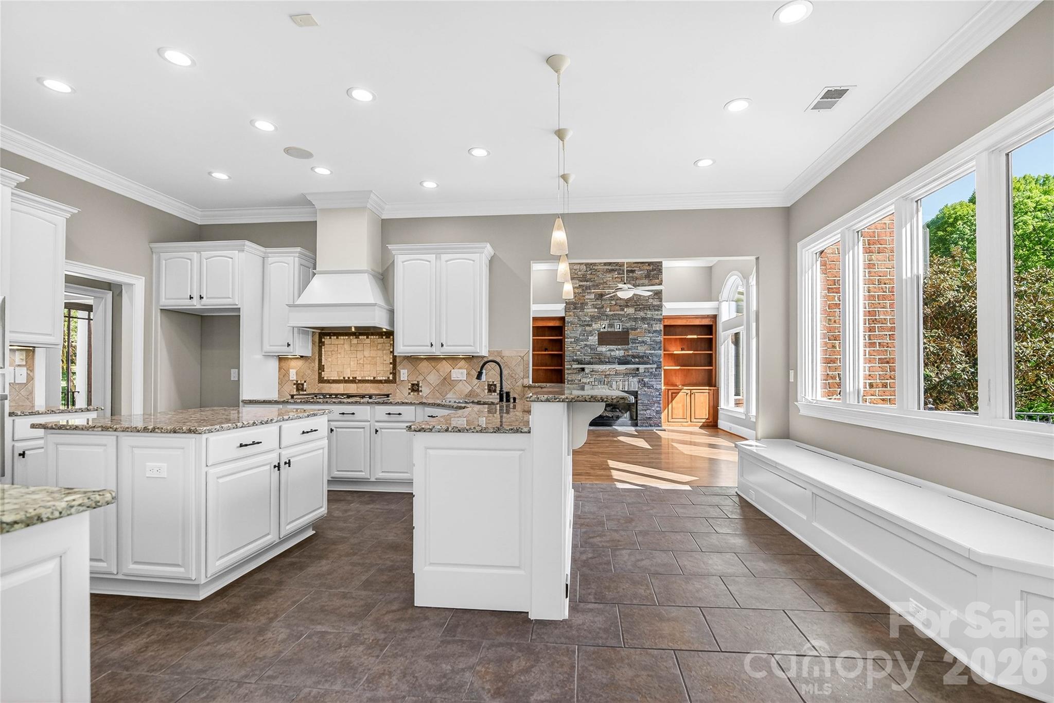 Pinnacle Shores - Residential