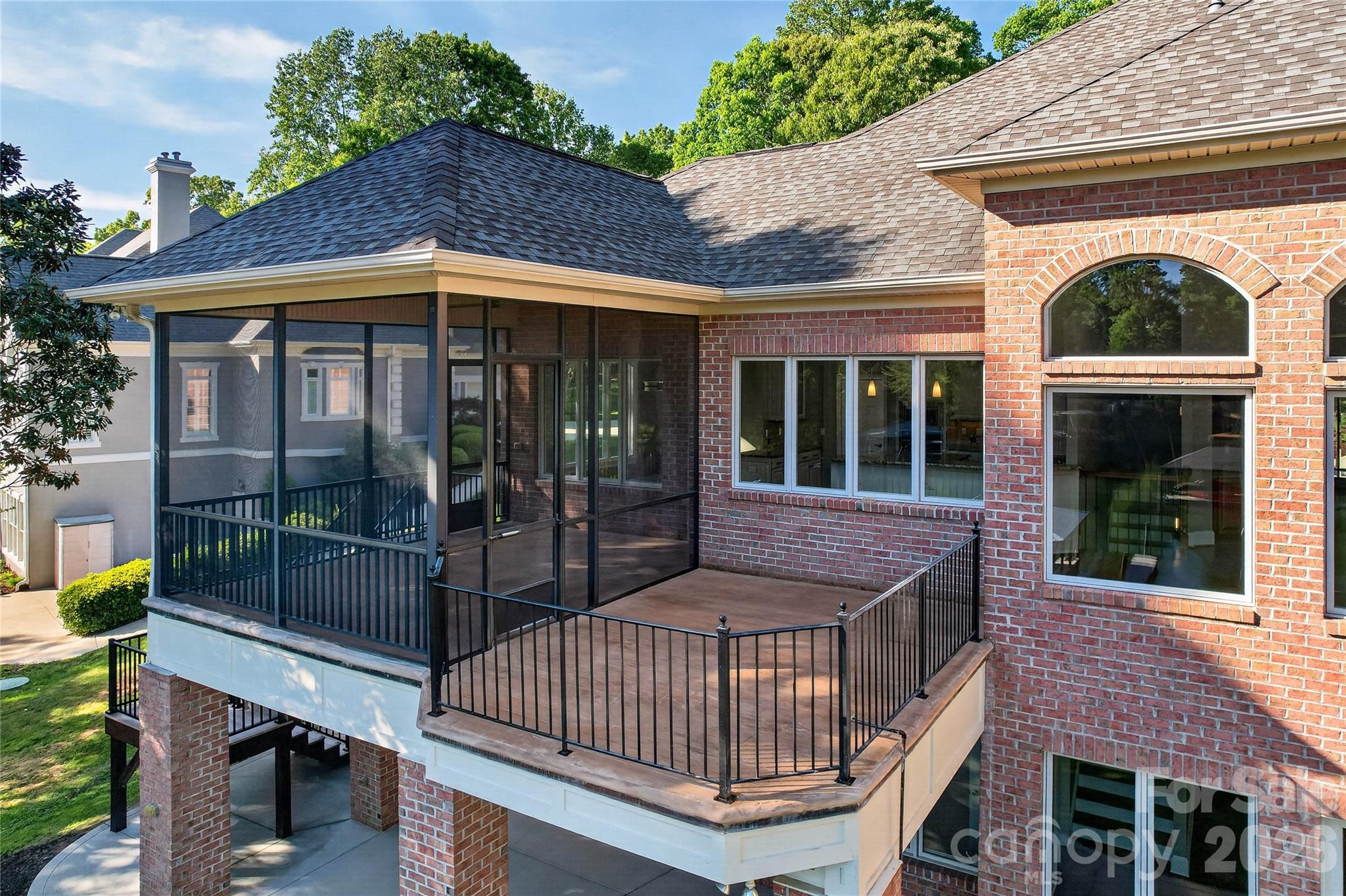 Pinnacle Shores - Residential