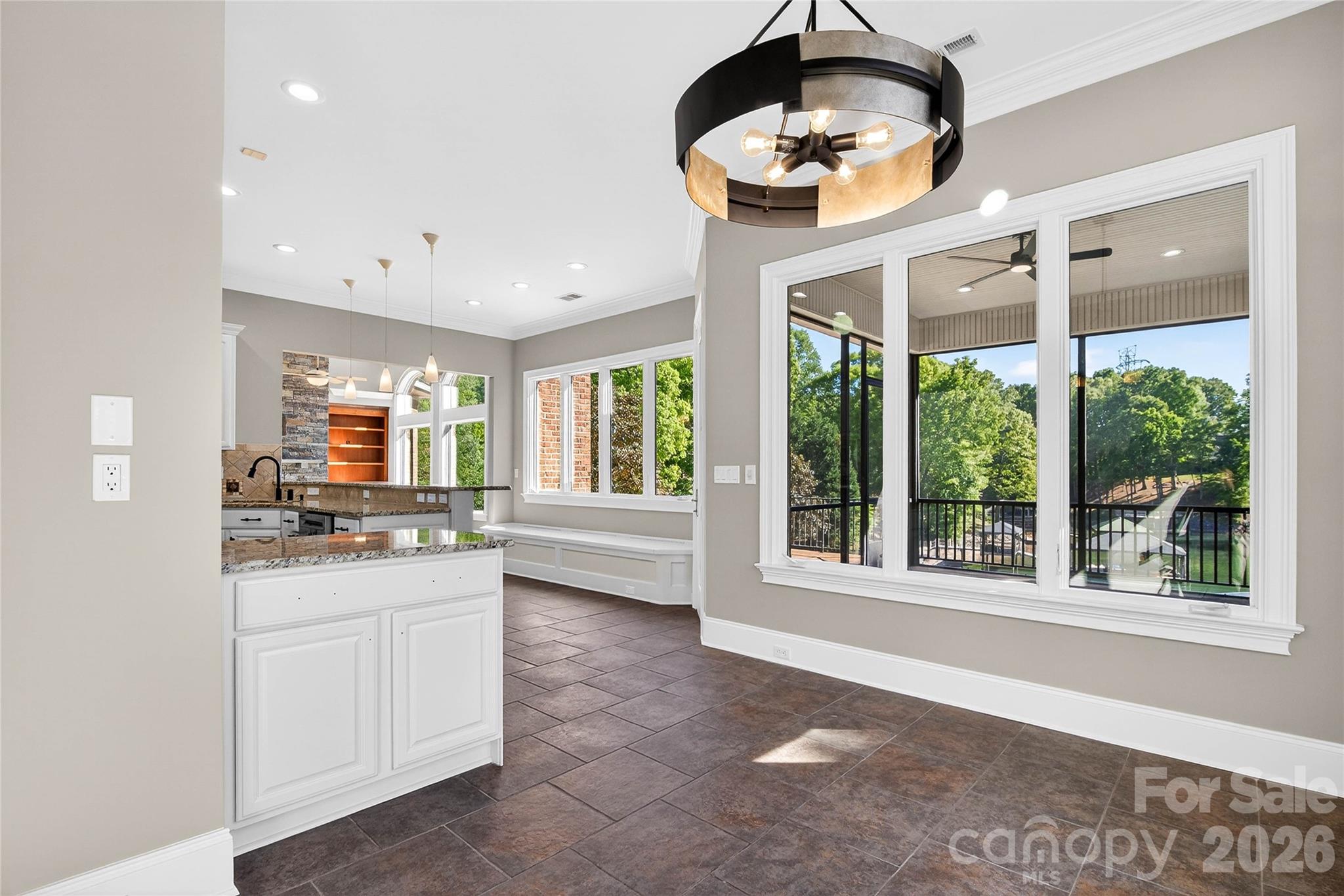 Pinnacle Shores - Residential