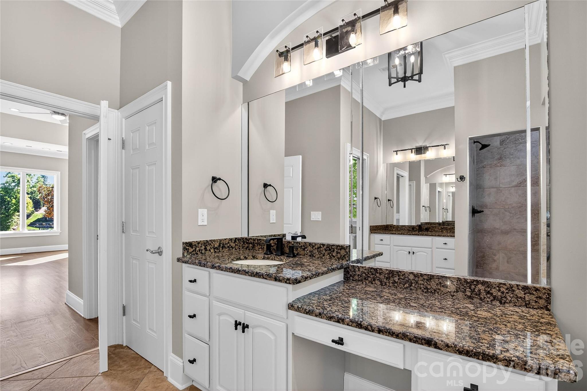 Pinnacle Shores - Residential