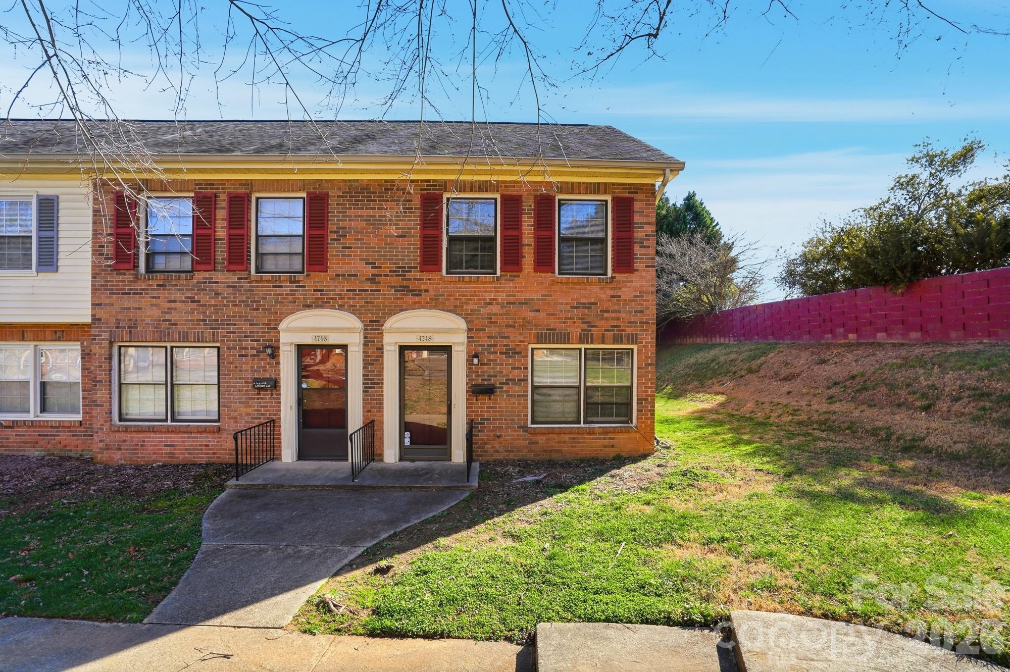 4748 Old Lantern Way