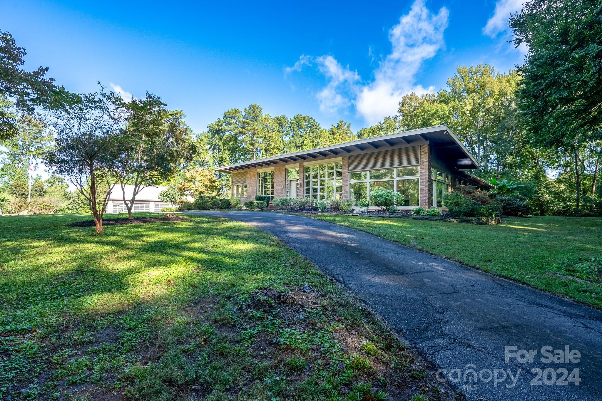 501 Journey Street SW