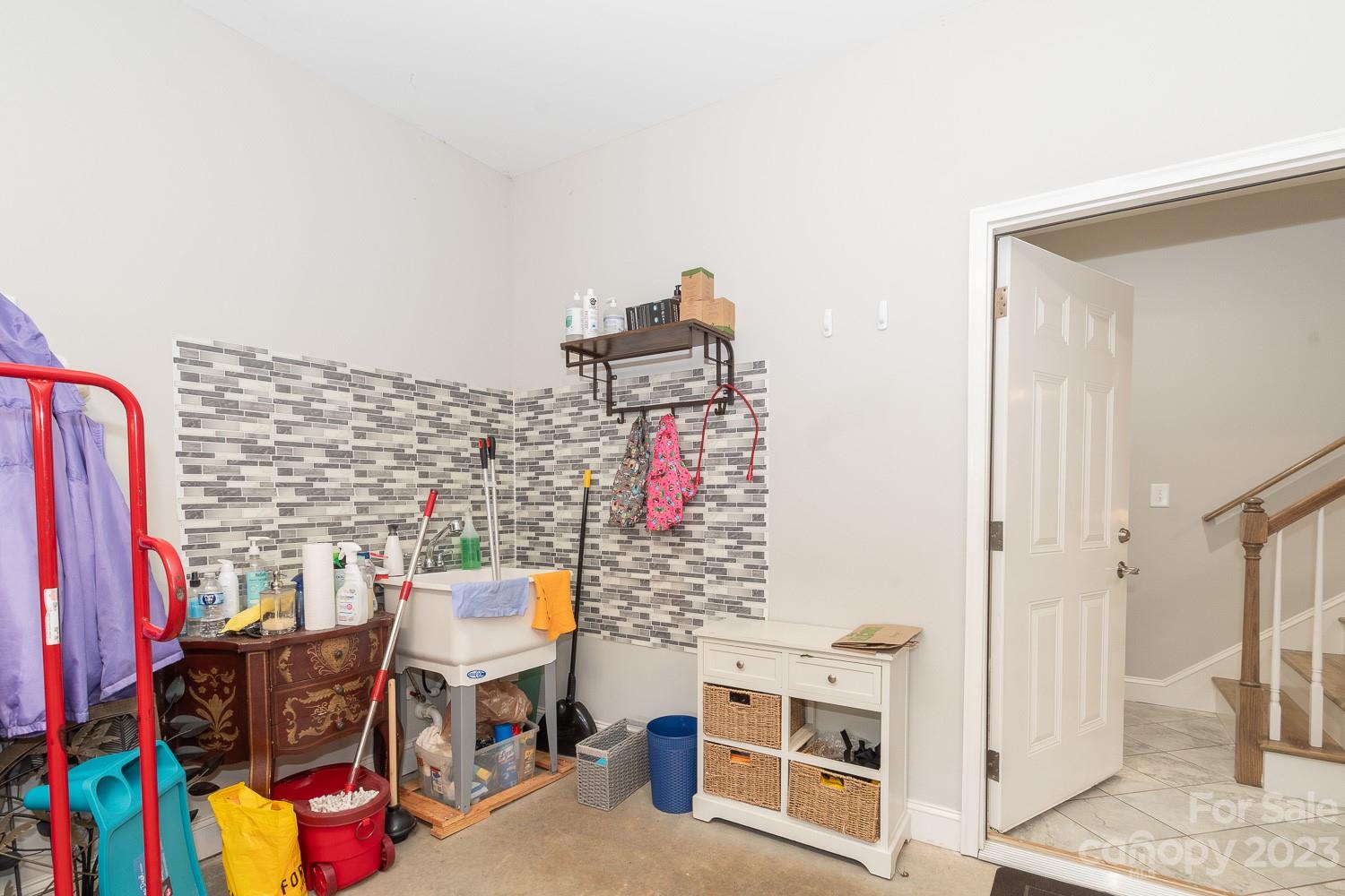 3 Cherry Way - Residential