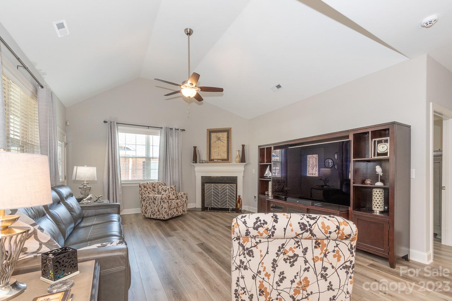 3 Cherry Way - Residential