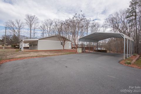 A home in Kings Mountain