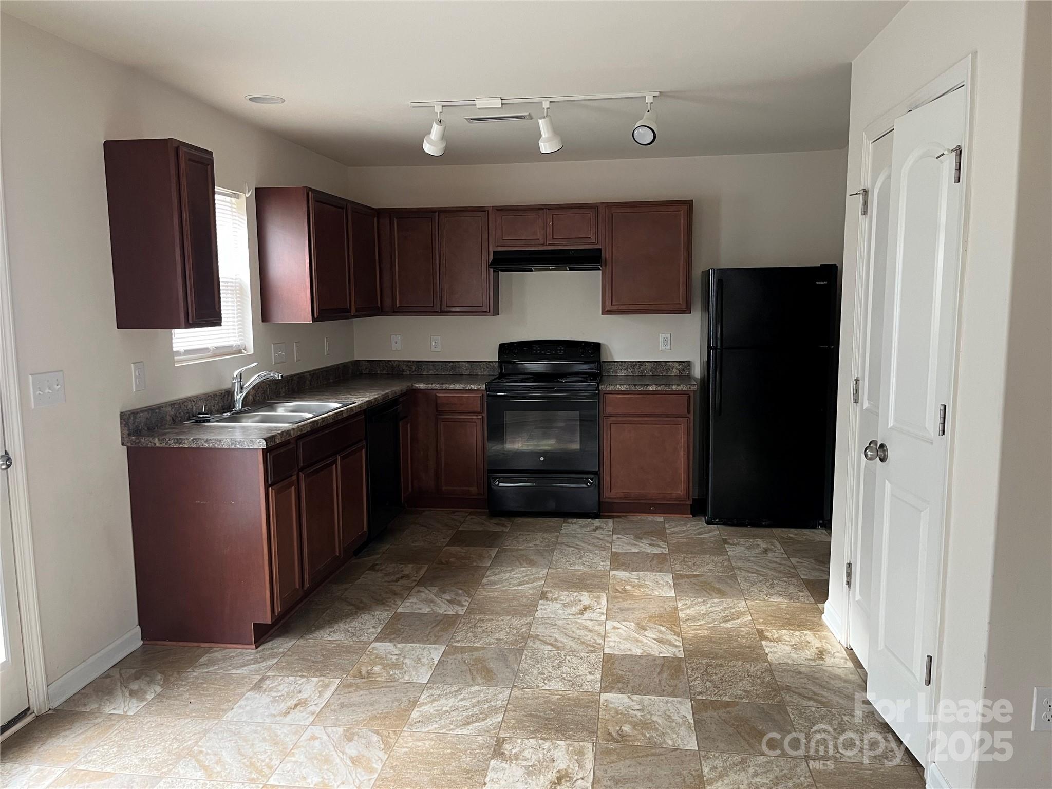 Brambleton - Residential Lease