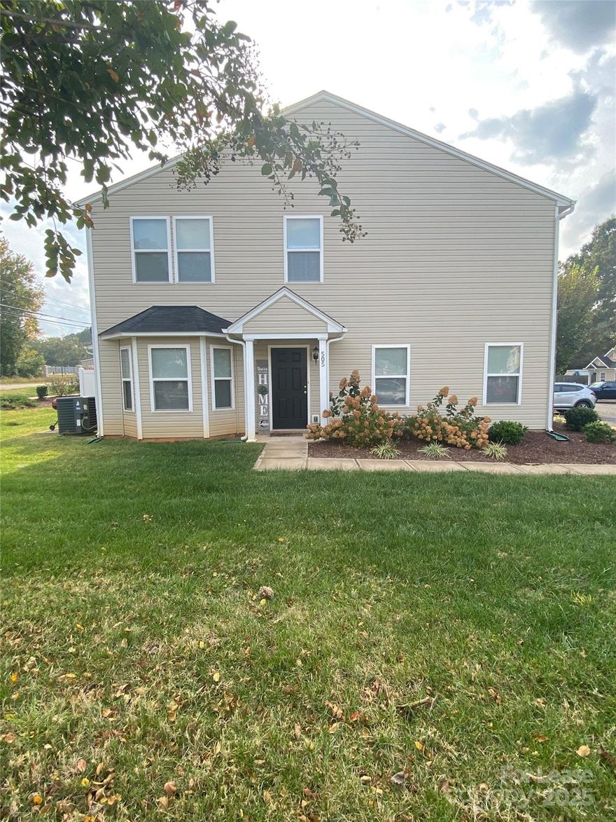 Three bedroom, two and half bath end unit townhome. Spacious rooms, lots of storage. Kitchen has plenty of counter space and pantry. Double vanity in the bathroom. Come see this wonderful home!

We strive to provide an experience that is cost-effective and convenient.
That’s why we provide a Resident Benefits Package (RBP) to address common headaches for our
residents. Our program handles pest control, air filter delivery, utility set up, credit building and more at a
rate of $40.00/month, added to every property as a required program. More details upon application.