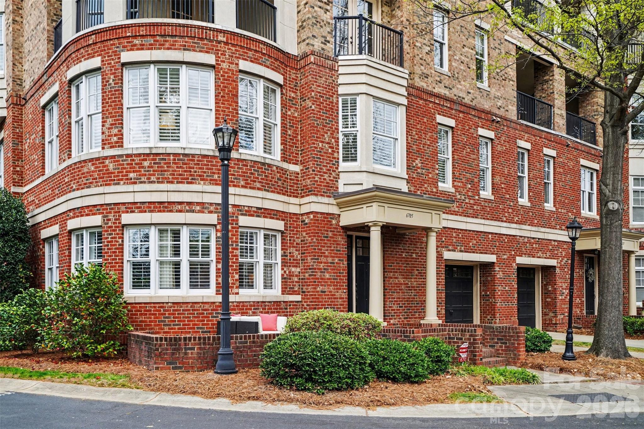 6705 Louisburg Square Lane