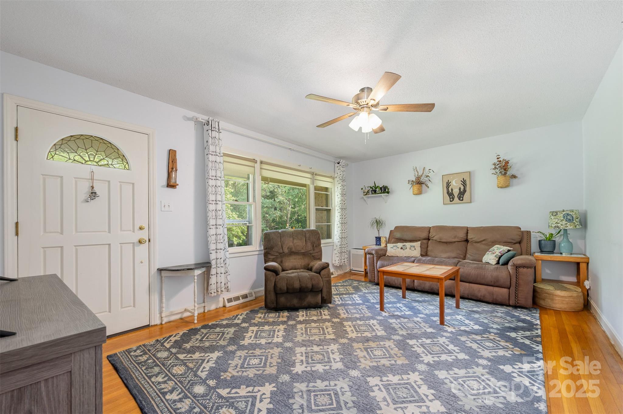 311 Rollingwood Drive