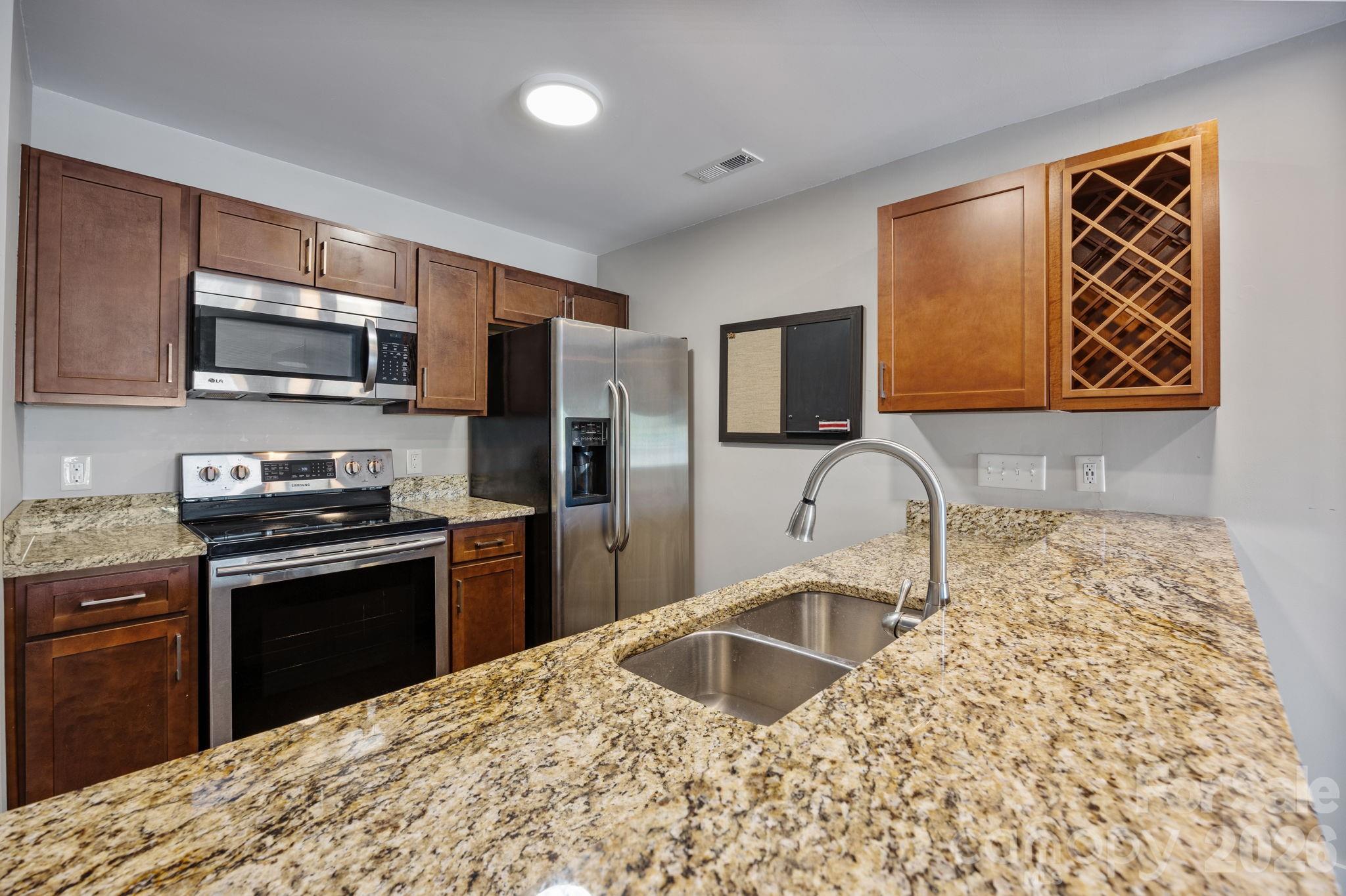 Vineyard Point - Residential