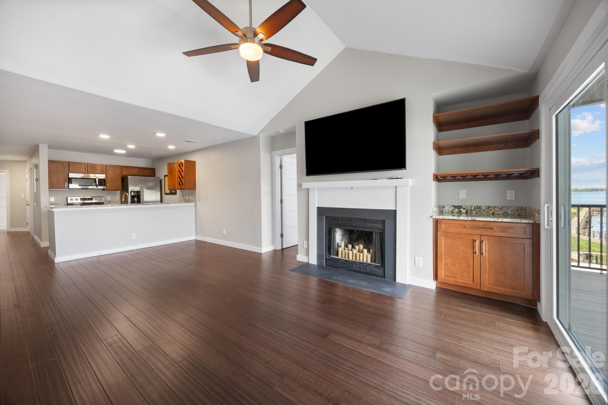 Vineyard Point - Residential