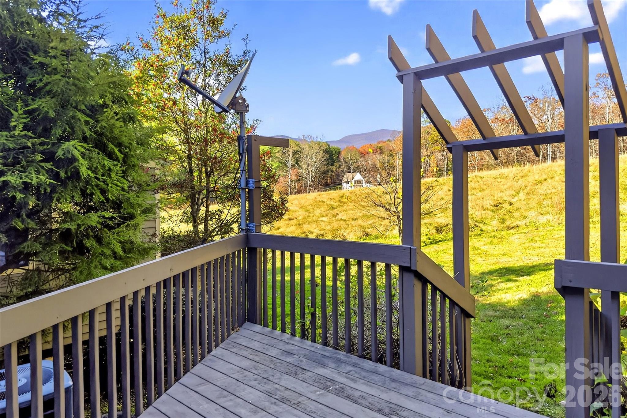 The Lynx Condominium - Residential