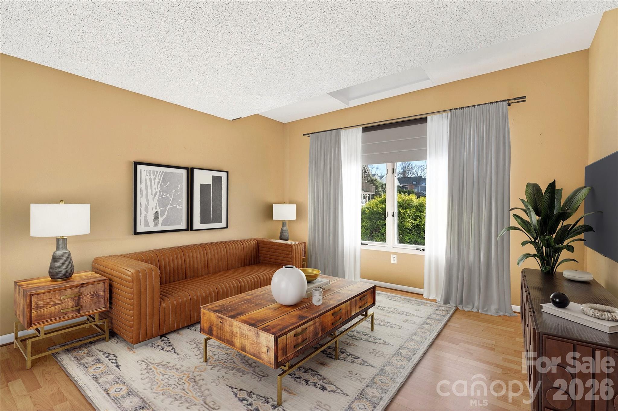 The Lynx Condominium - Residential