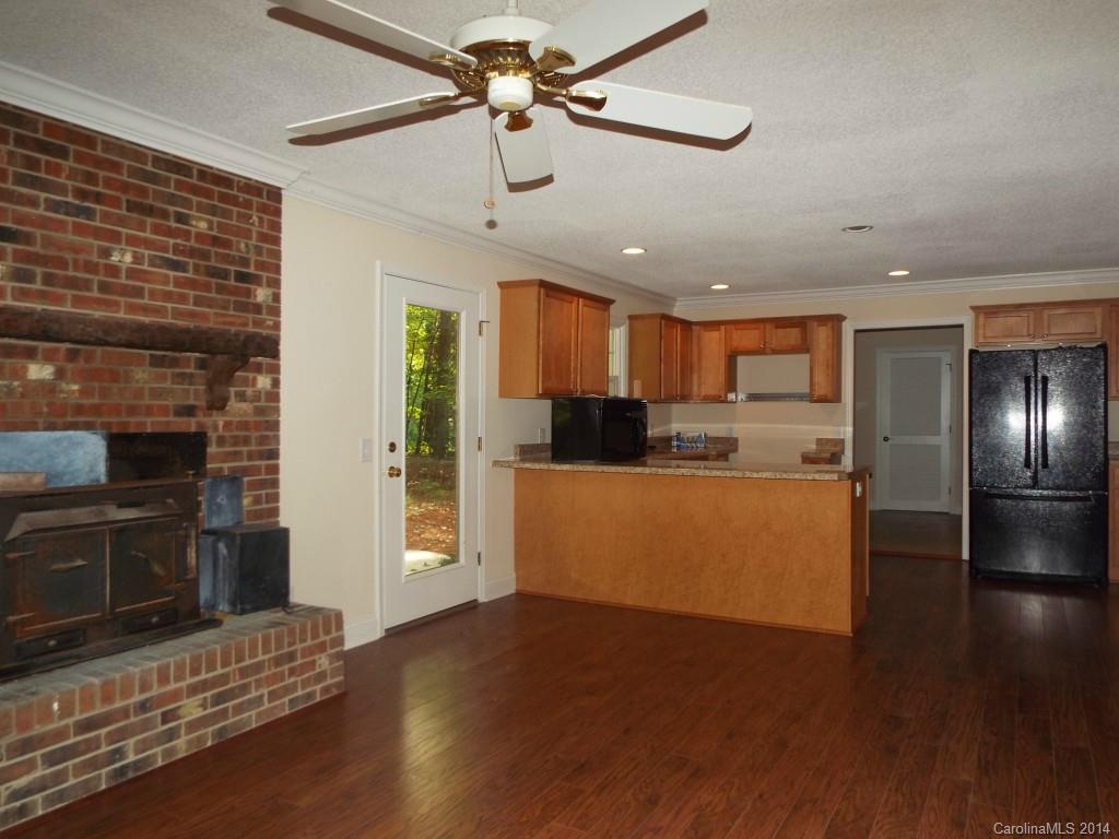 HOLLY HILLS - Residential