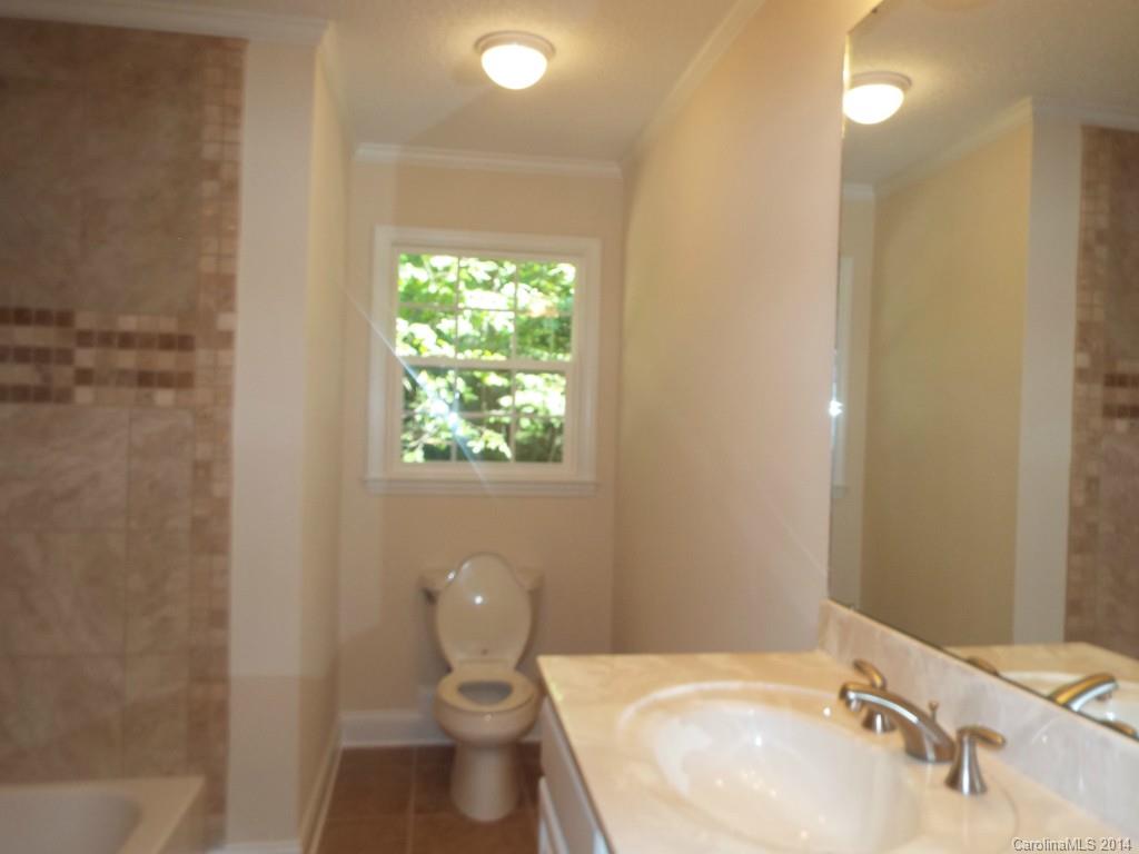 HOLLY HILLS - Residential