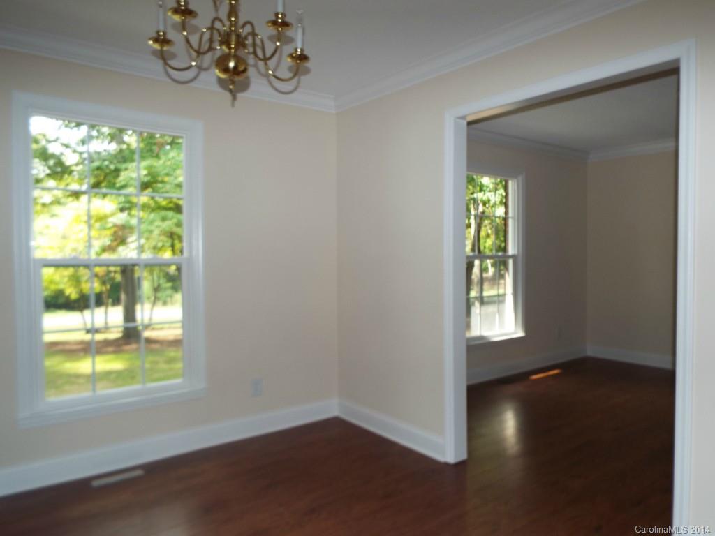 HOLLY HILLS - Residential