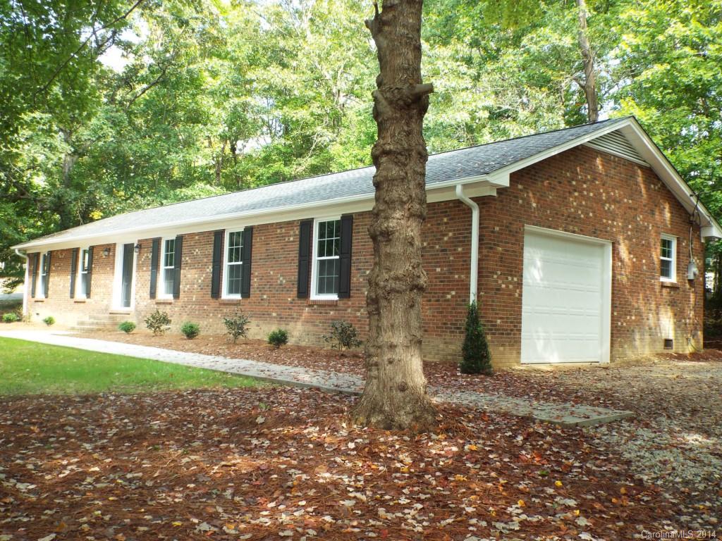 HOLLY HILLS - Residential