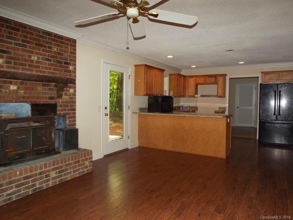 HOLLY HILLS - Residential