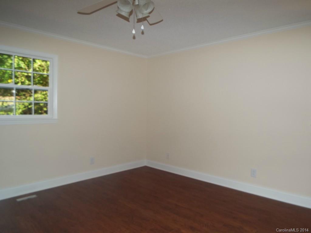 HOLLY HILLS - Residential