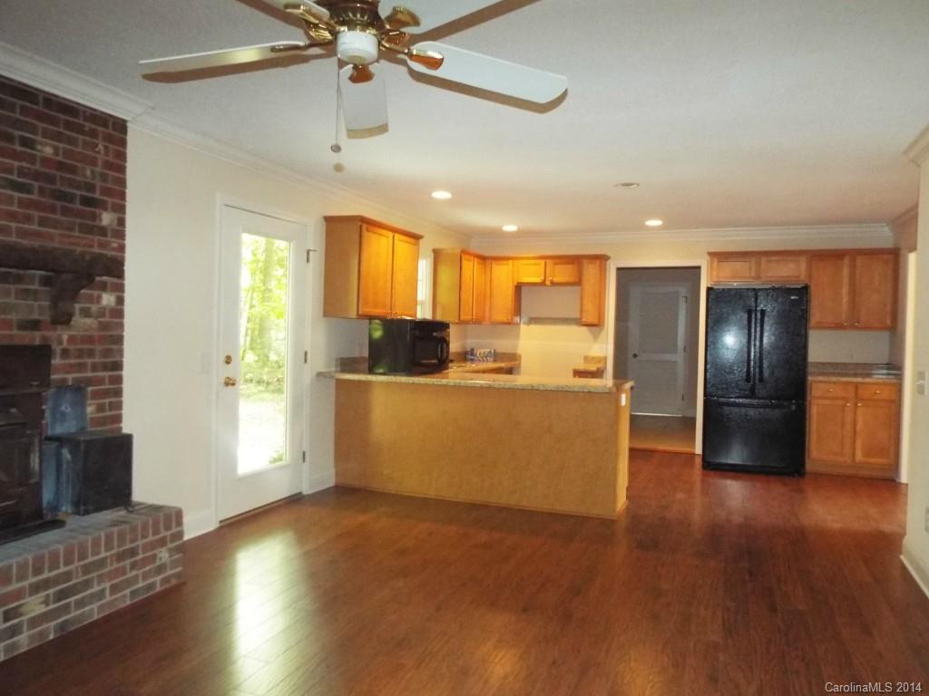 HOLLY HILLS - Residential