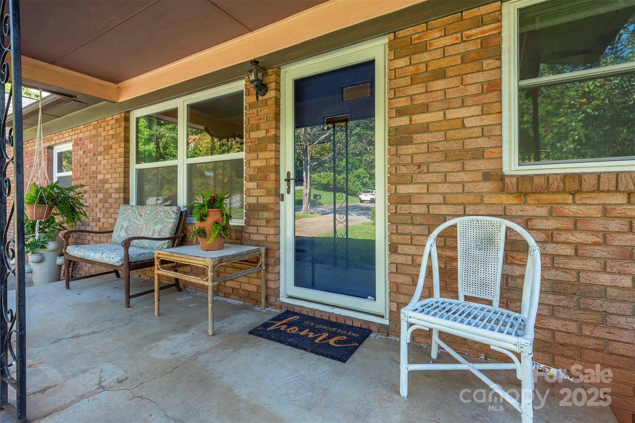39 N Pershing Road