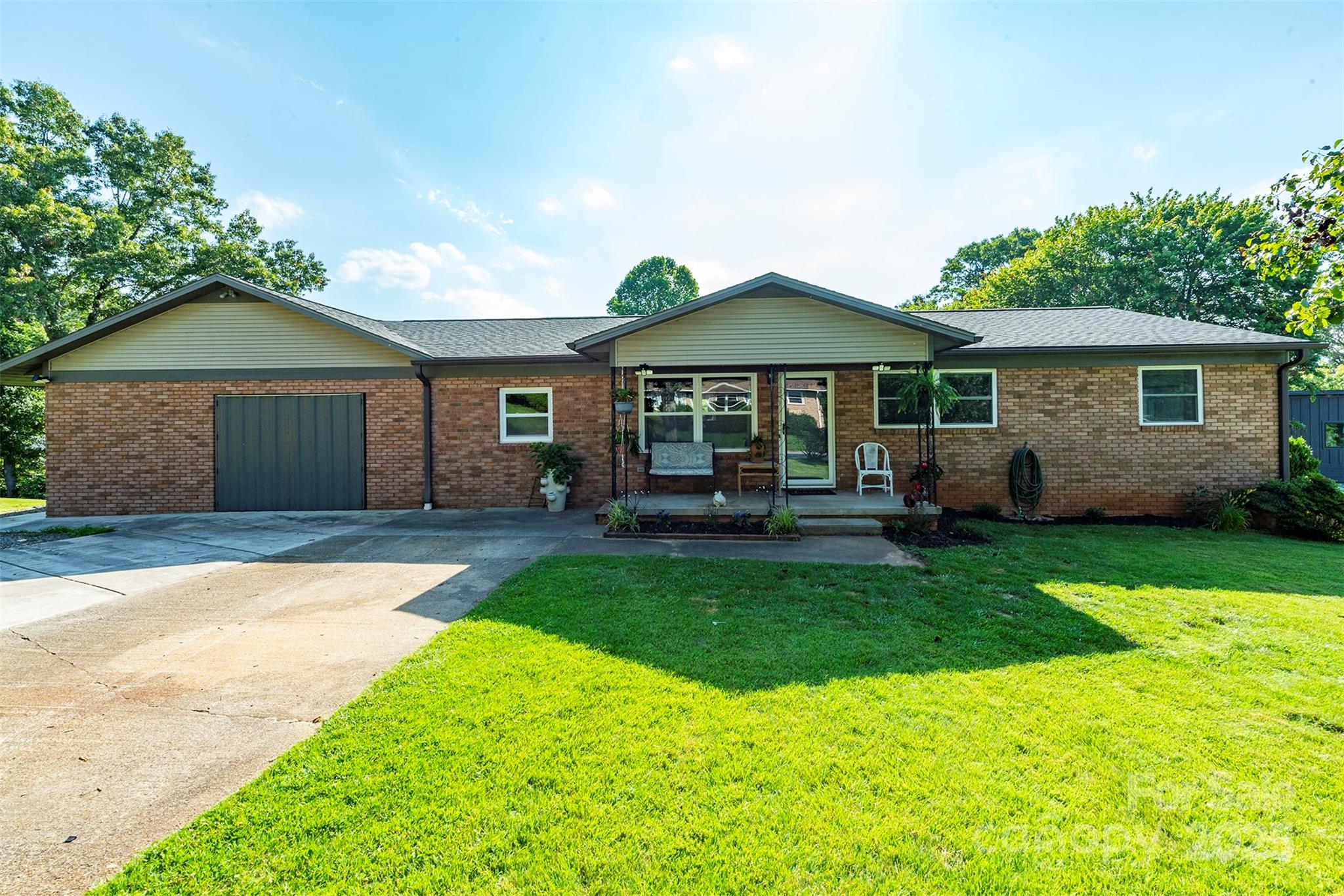 39 N Pershing Road