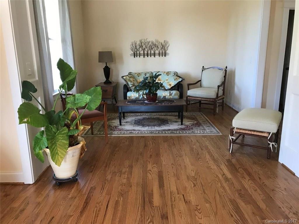 Lake Shore - Residential