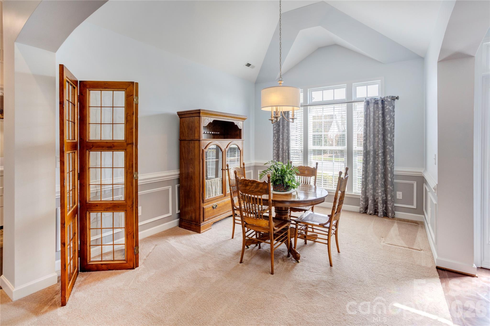 550 Old Speedway Drive NW