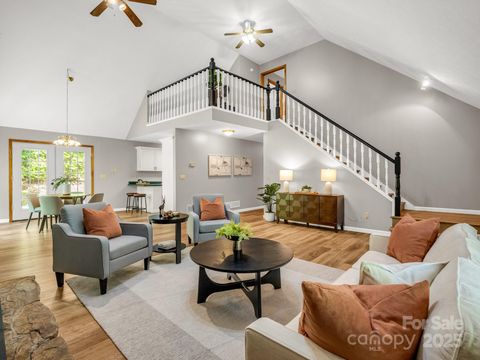 2304 Mountain Page Road Saluda NC 28773