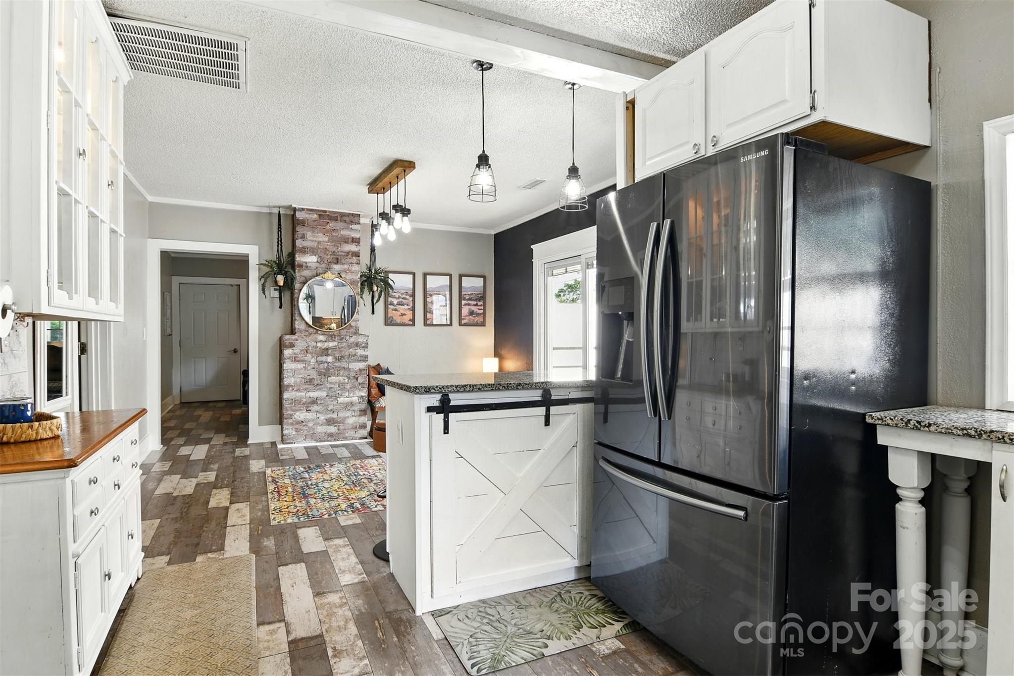 OAKLAND HEIGHTS - Residential