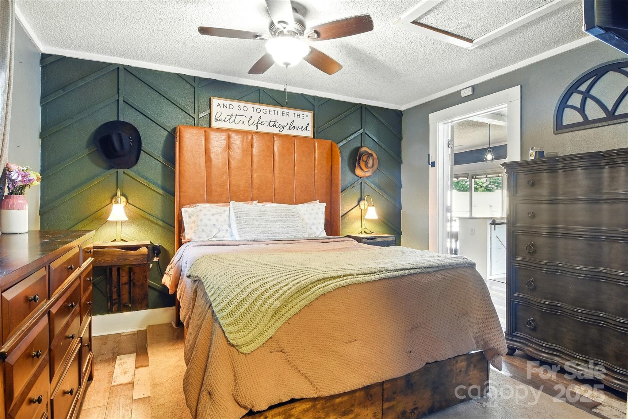 OAKLAND HEIGHTS - Residential