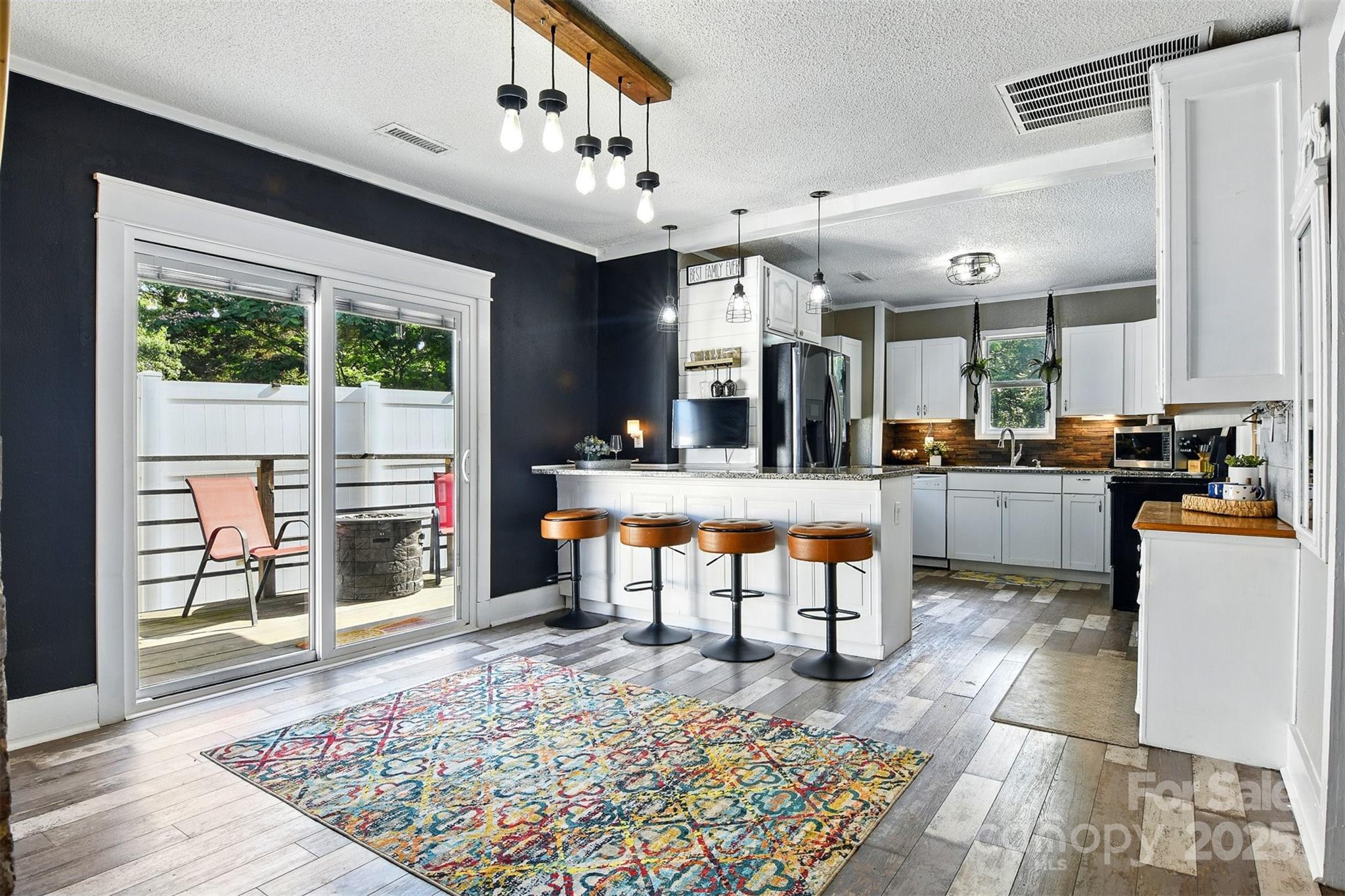 OAKLAND HEIGHTS - Residential