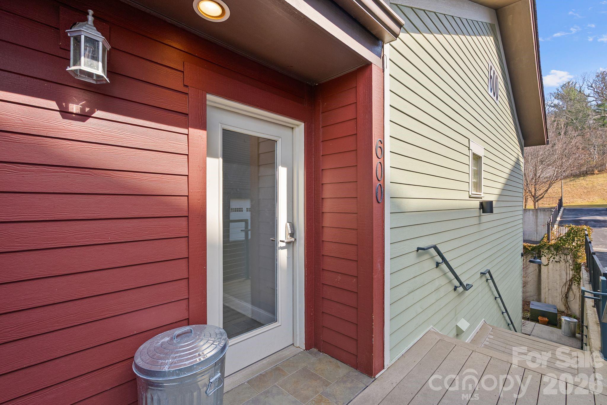 600 N Skyloft Drive 202